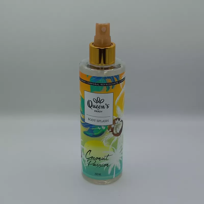 Flacon de brume coconut passion sur fond neutre