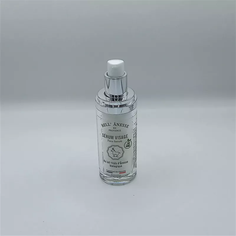 Soin Intense pour une Peau Éclatante - Hydrate en profondeur.