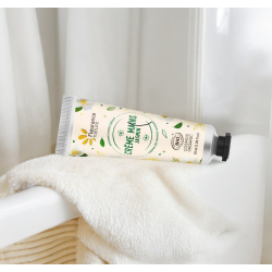 Propriétés hydratantes, apaisantes et nourrissantes. La crème jasmin.