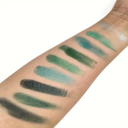 Fard à Paupières Verte pour un Regard Intense